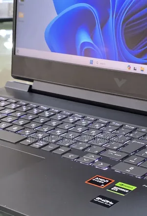 New Laptop HP Victus 15 16GB AMD Ryzen 7 SSD 1T