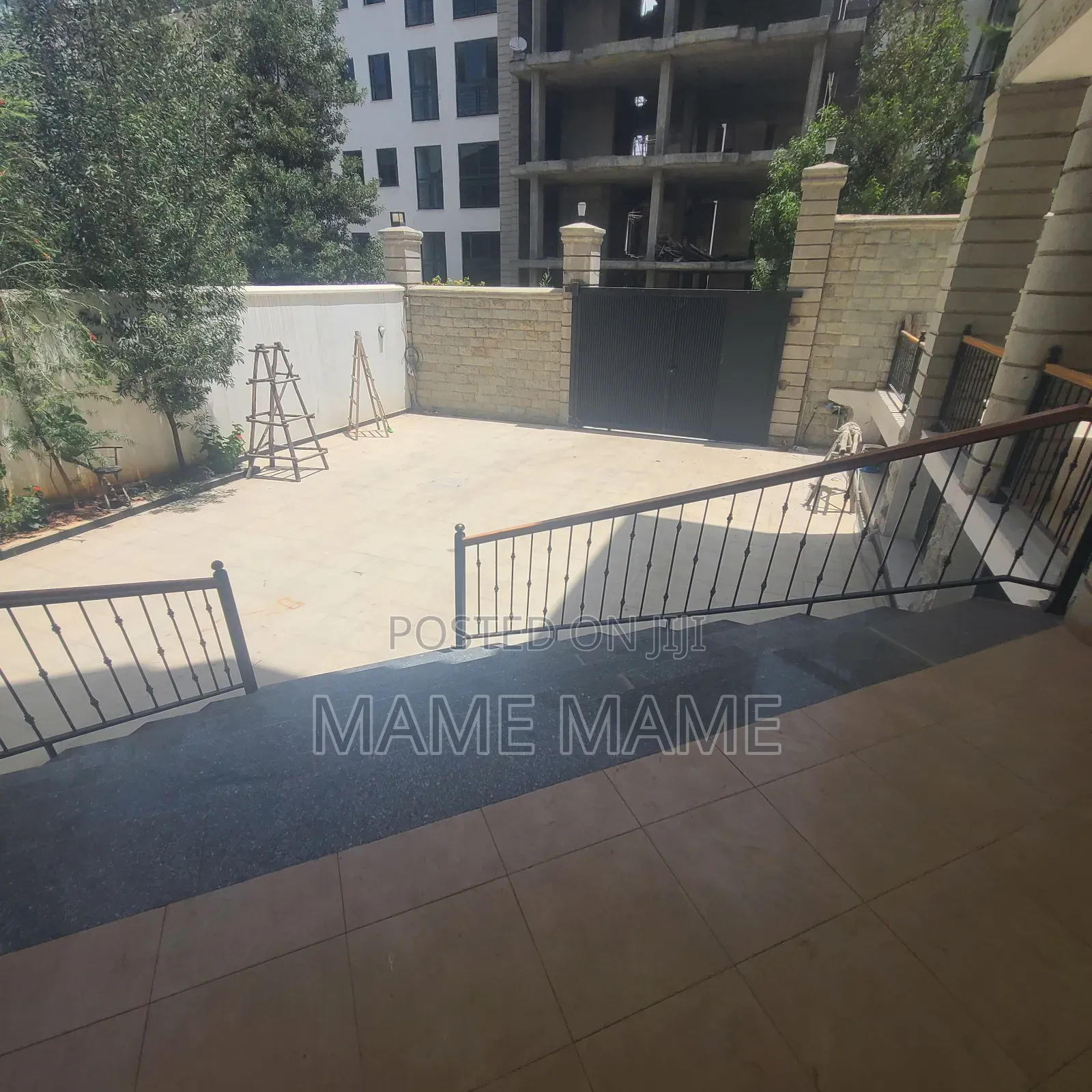 9bdrm House in Addis Abeba, Bole for sale