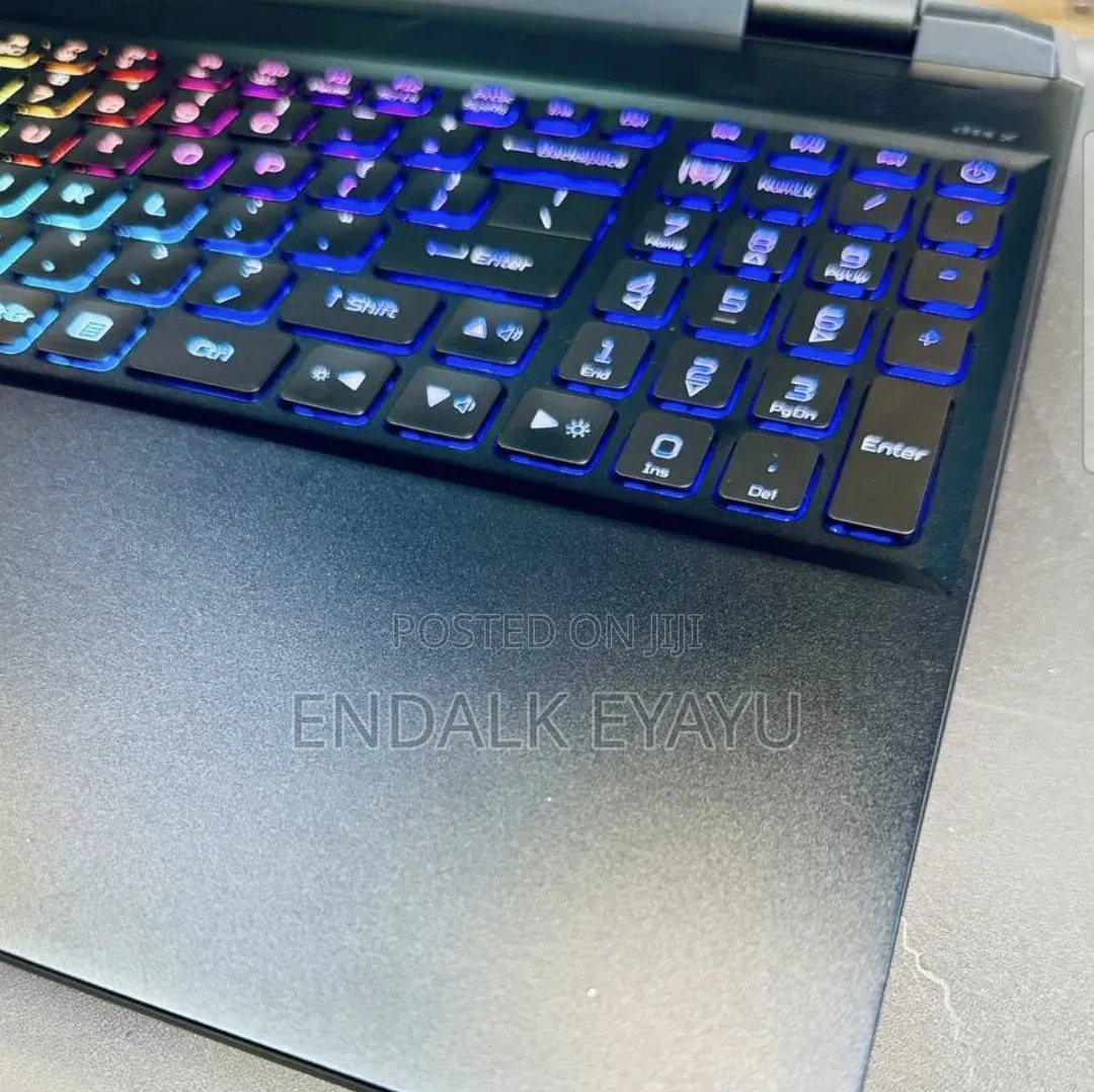 New Laptop Acer Predator Helios 300 16GB Intel Core i9 SSD 512GB