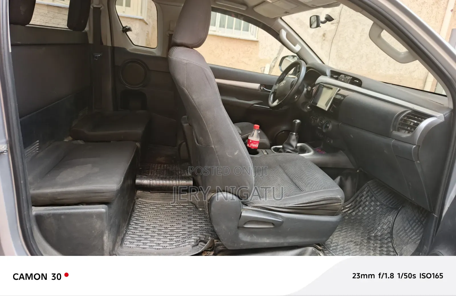 Toyota Hilux 2016 Gray