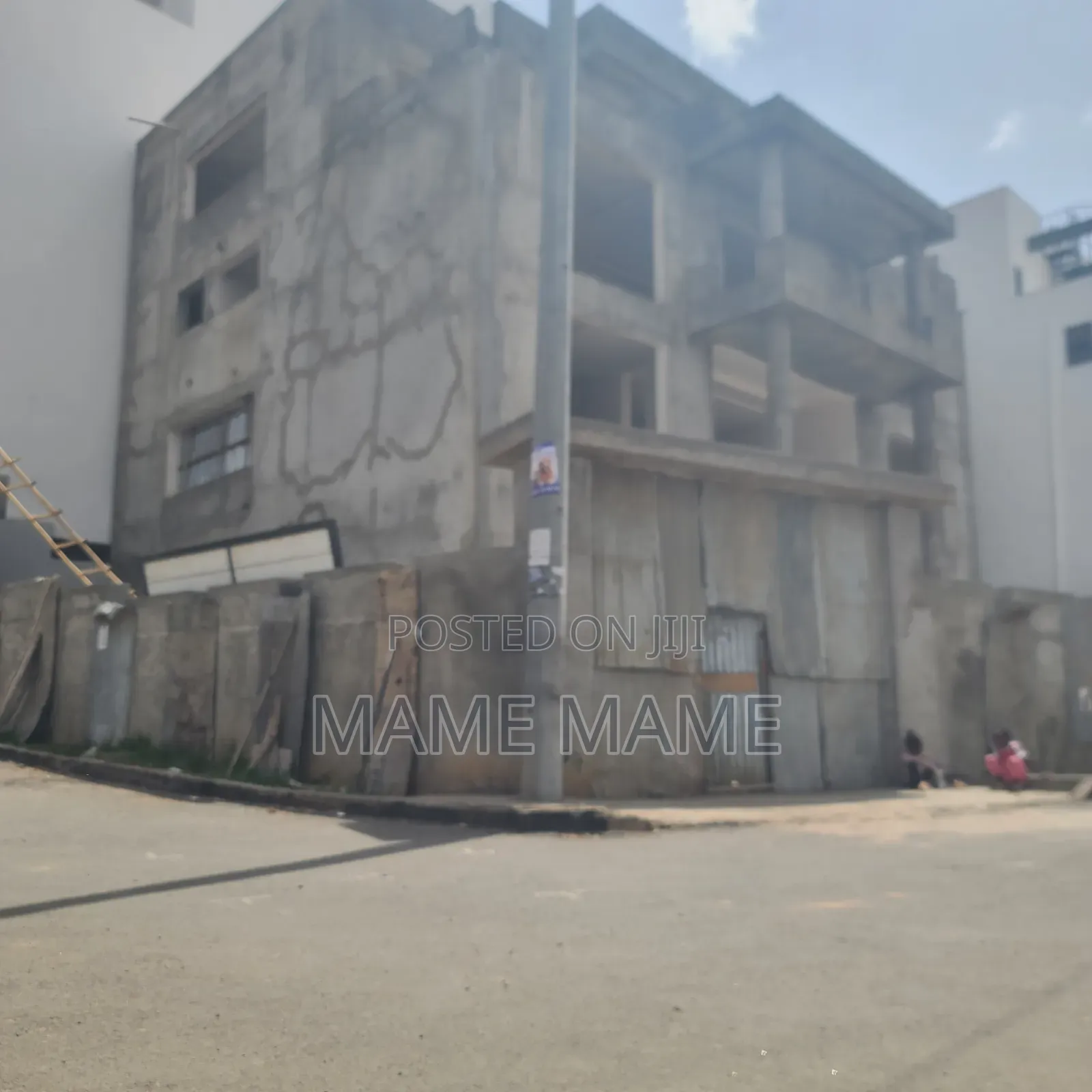 7bdrm House in Addis Abeba, Bole for sale