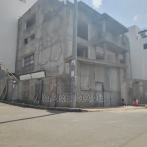 7bdrm House in Addis Abeba, Bole for sale