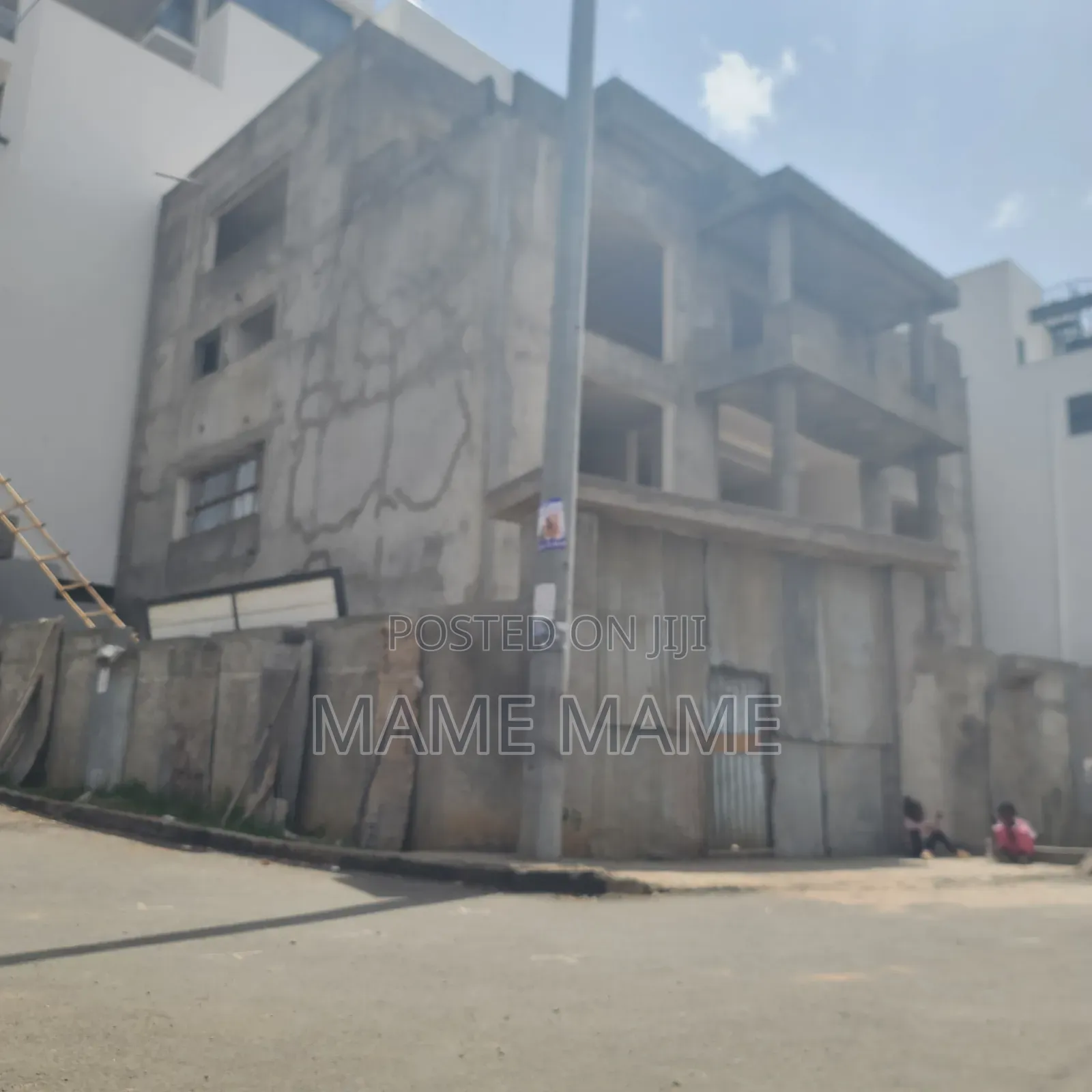 7bdrm House in Addis Abeba, Bole for sale