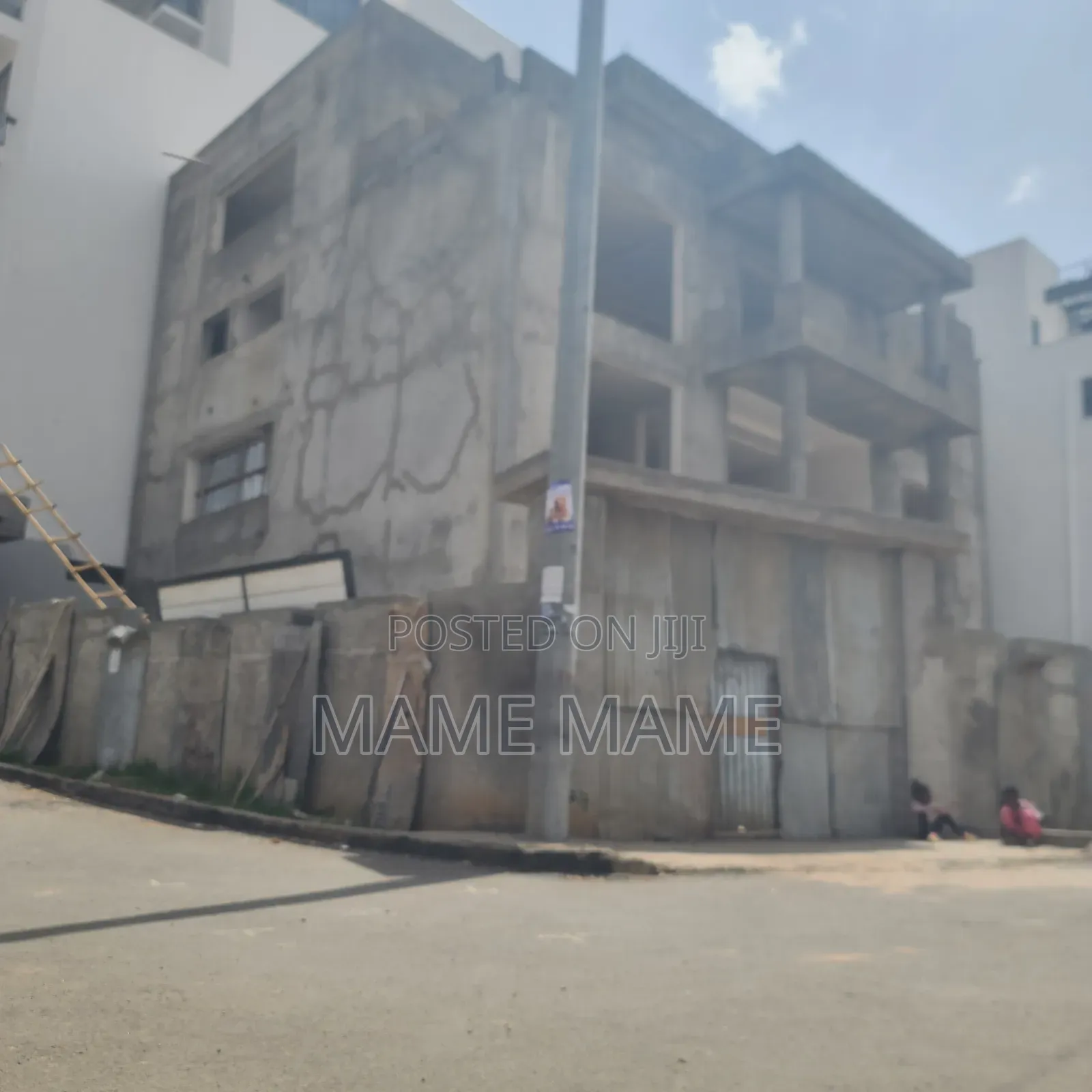 7bdrm House in Addis Abeba, Bole for sale