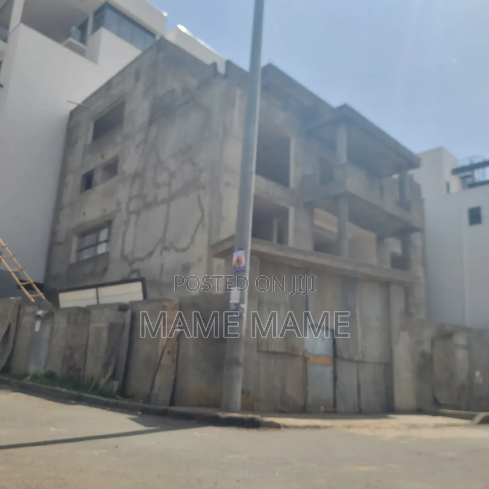 7bdrm House in Addis Abeba, Bole for sale