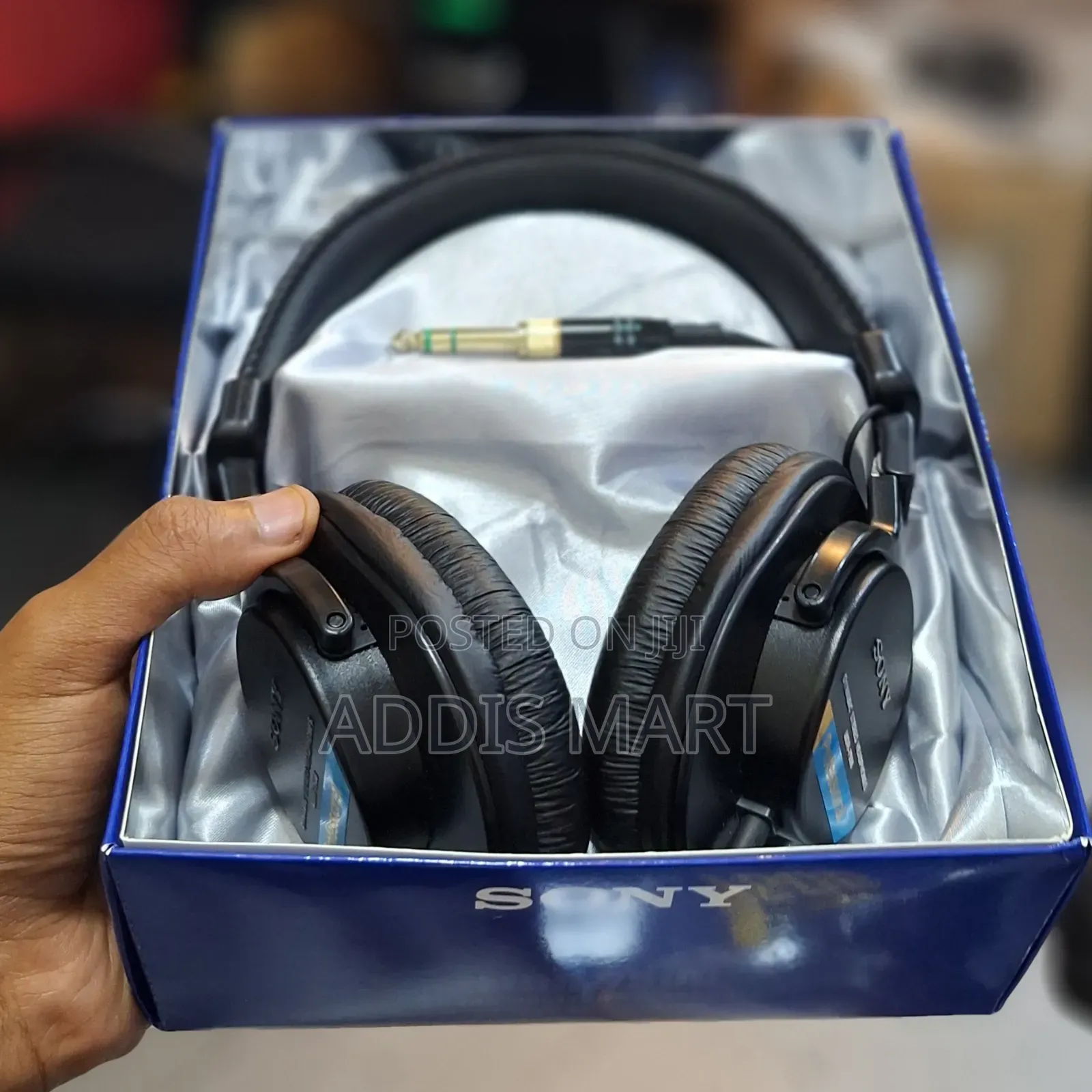 Sony MDR-7506 Professional Wired Studio Monitor