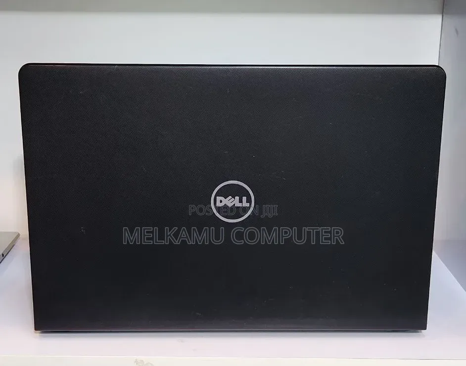 New Laptop Dell Vostro 1015 4GB Intel Core i5 HDD 500GB