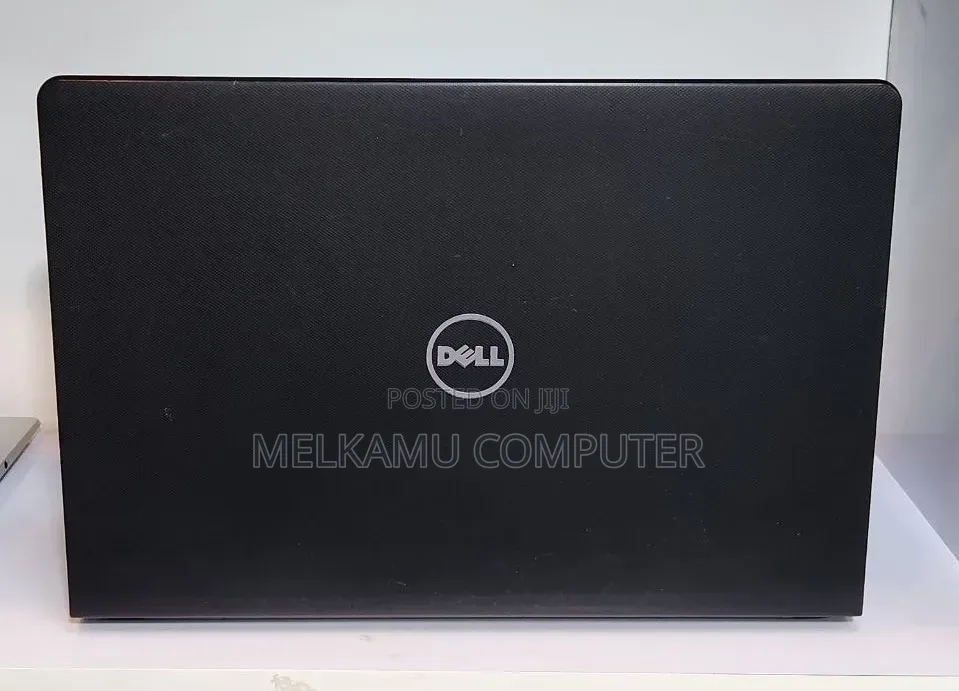 New Laptop Dell Vostro 1015 4GB Intel Core i5 HDD 500GB