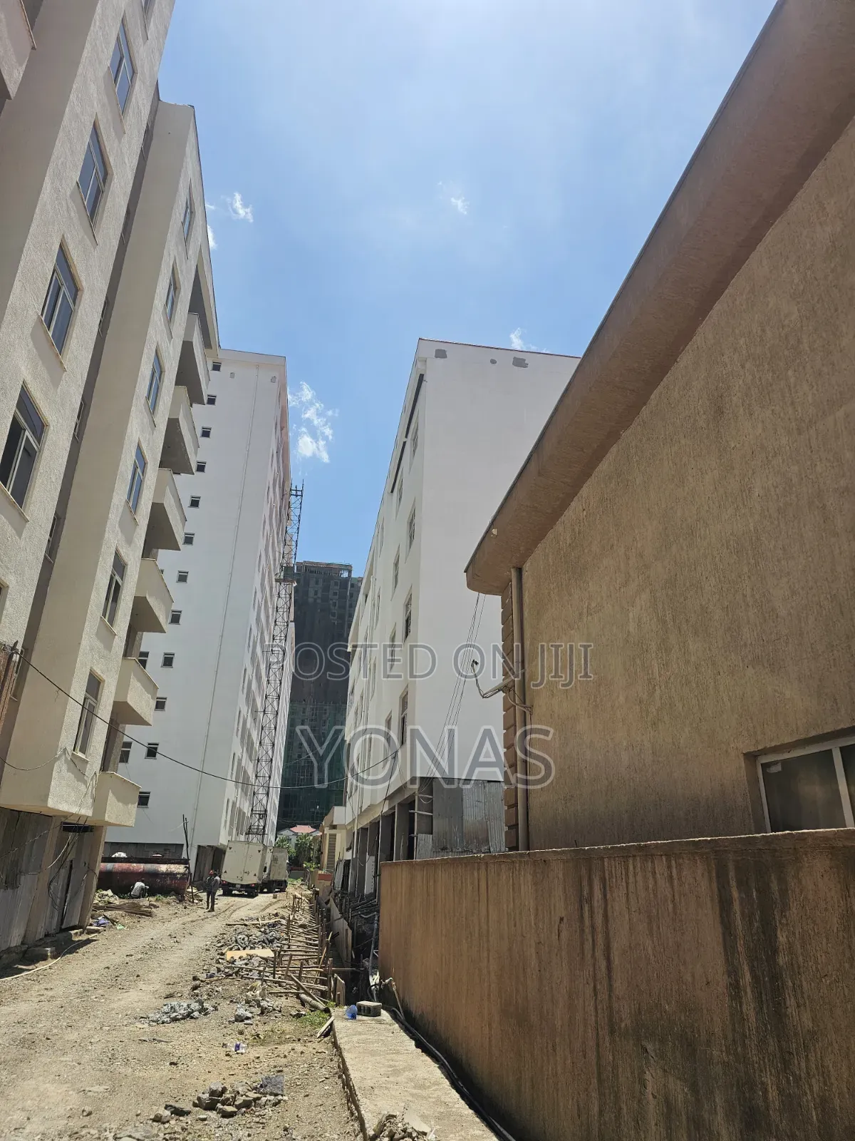3bdrm Apartment in Amdehunrealestate, Nifas Silk-Lafto for sale