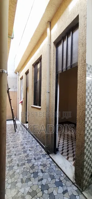 Furnished 5bdrm Villa in Bole Ayat for sale