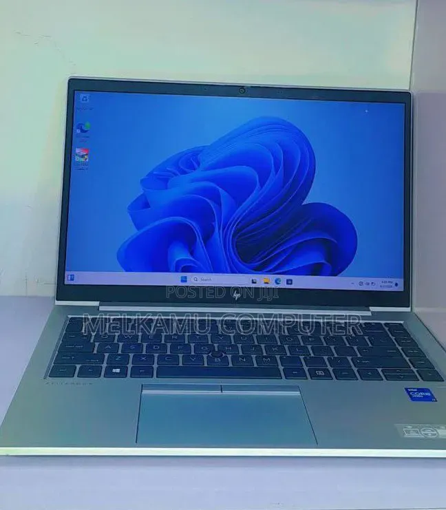 New Laptop HP EliteBook 840 G8 16GB Intel Core i5 SSD 512GB