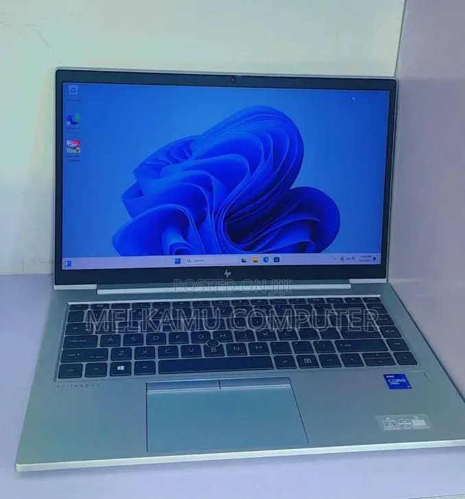 New Laptop HP EliteBook 840 G8 16GB Intel Core i5 SSD 512GB