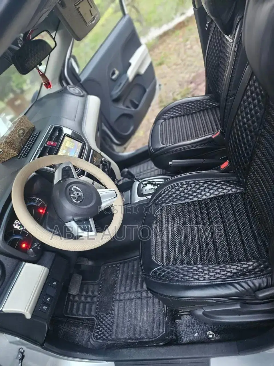Toyota Rush 2022 Silver