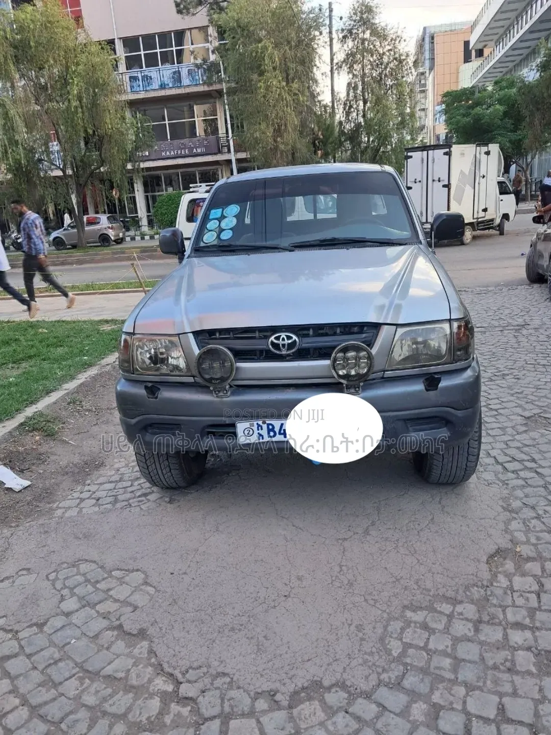 Toyota Hilux 2004 Silver