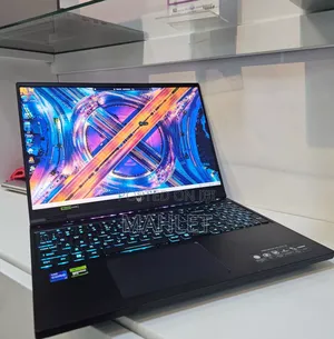 New Laptop Acer Predator Helios 16 16GB Intel Core i7 SSD 1T