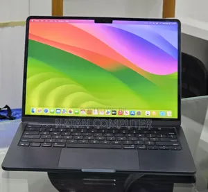 New Laptop Apple MacBook Pro 2024 M4 14-inch 16GB Apple M4 SSD 256GB