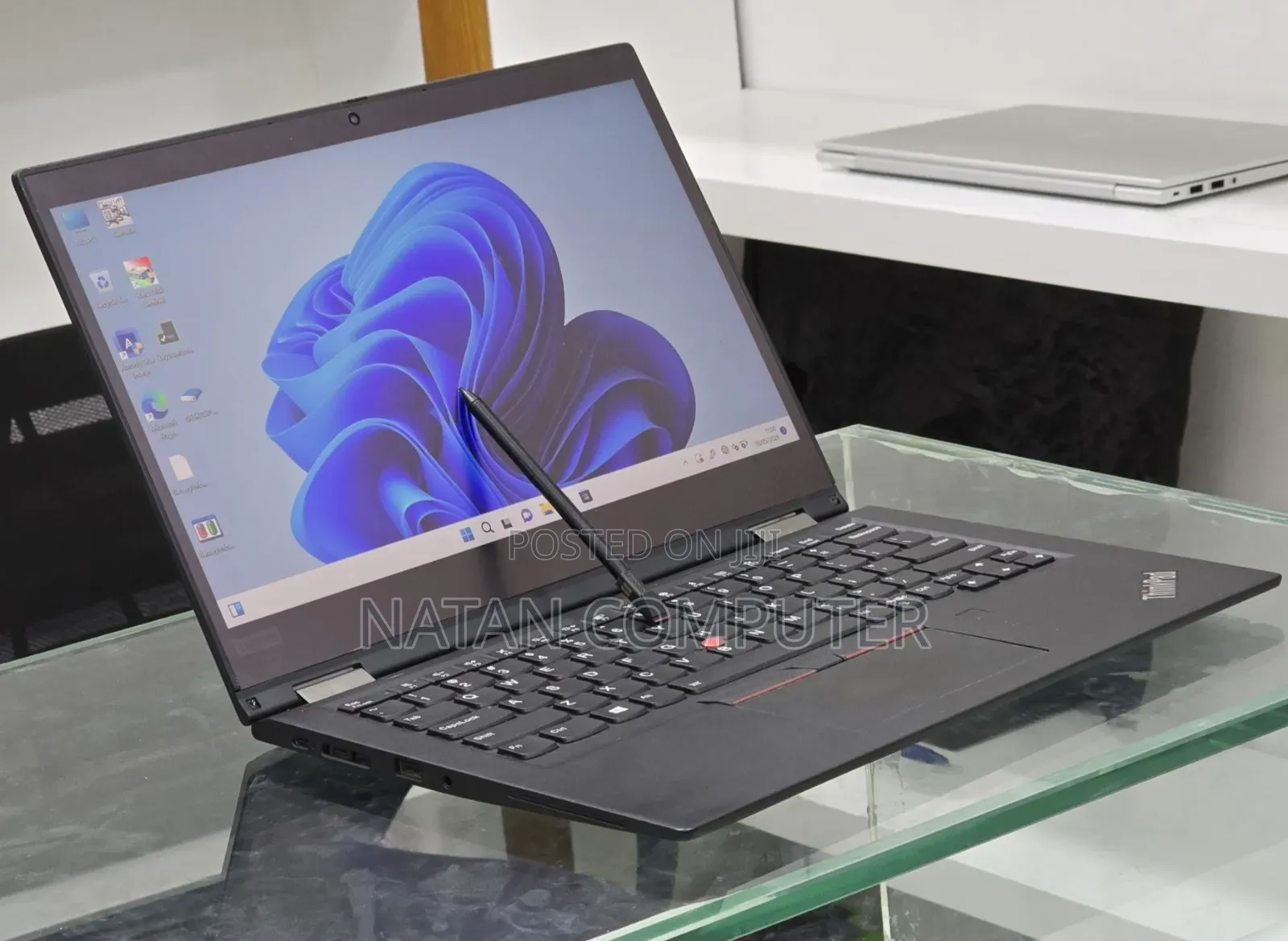 New Laptop Lenovo ThinkPad X390 Yoga 16GB Intel Core i5 SSD 512GB