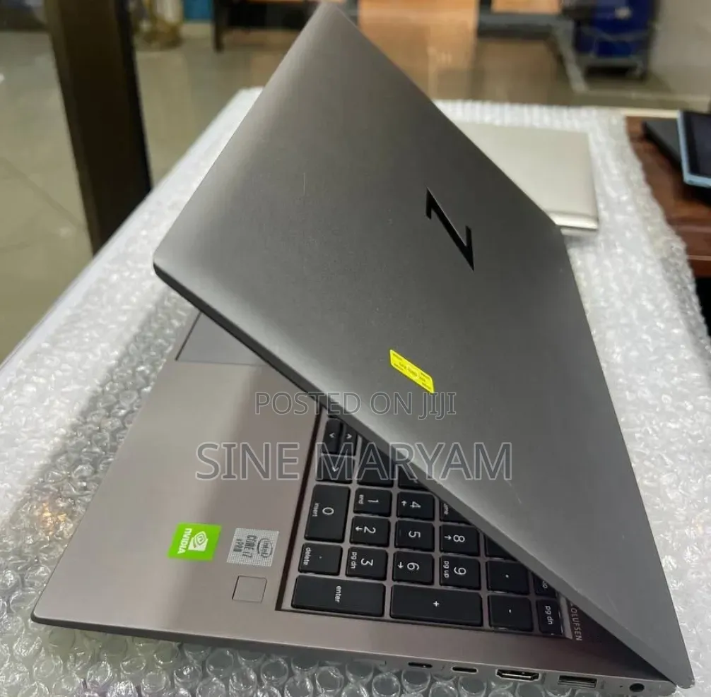New Laptop HP ZBook Fury 17 G7 16GB Intel Core i7 SSD 512GB
