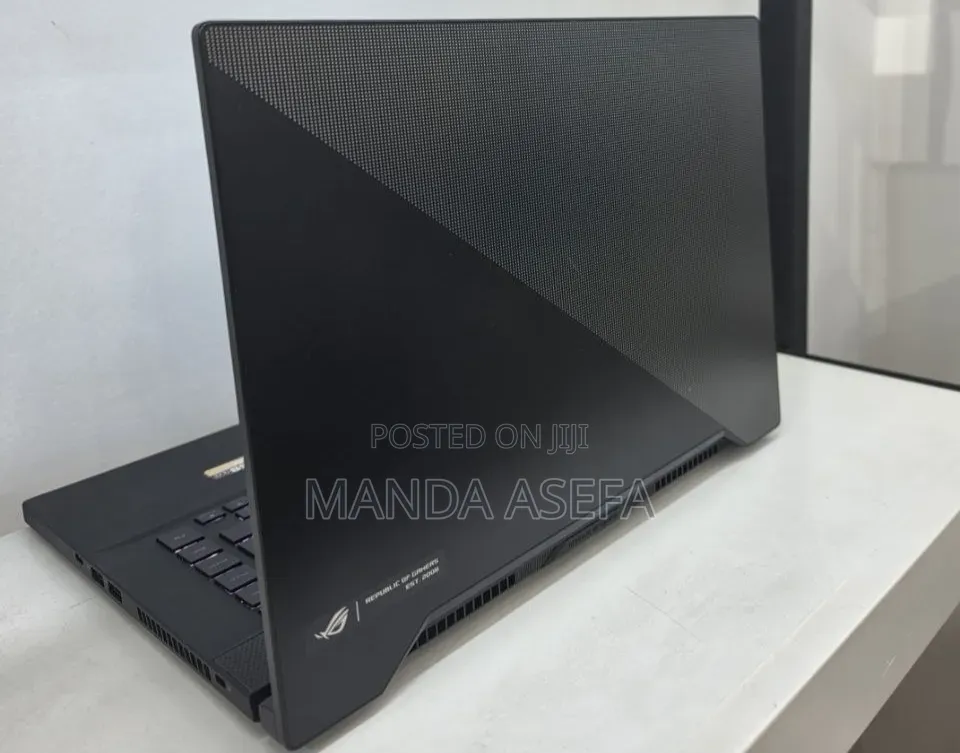 New Laptop Asus ROG Zephyrus G15 16GB Intel Core i7 SSD 1T