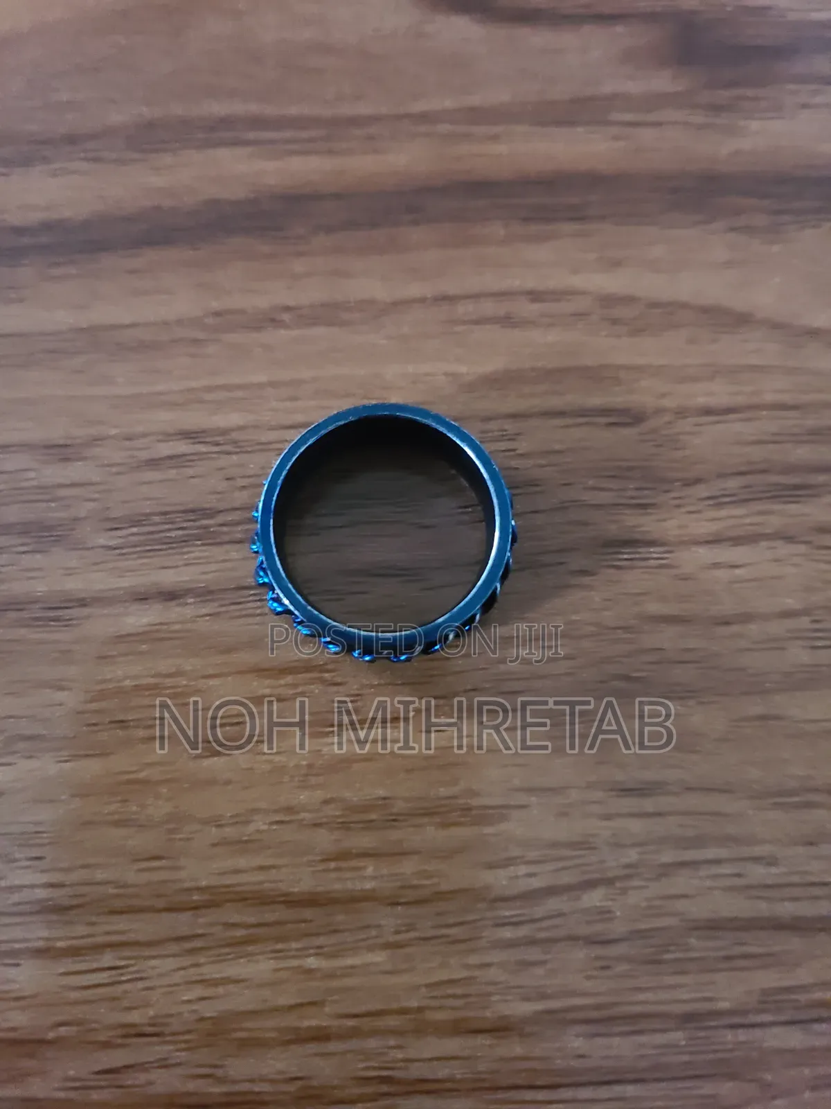 Ring Blue Rotable Chained