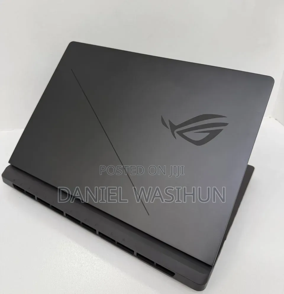 New Laptop Asus ROG Strix G16 G614 16GB Intel Core i7 SSD 1T