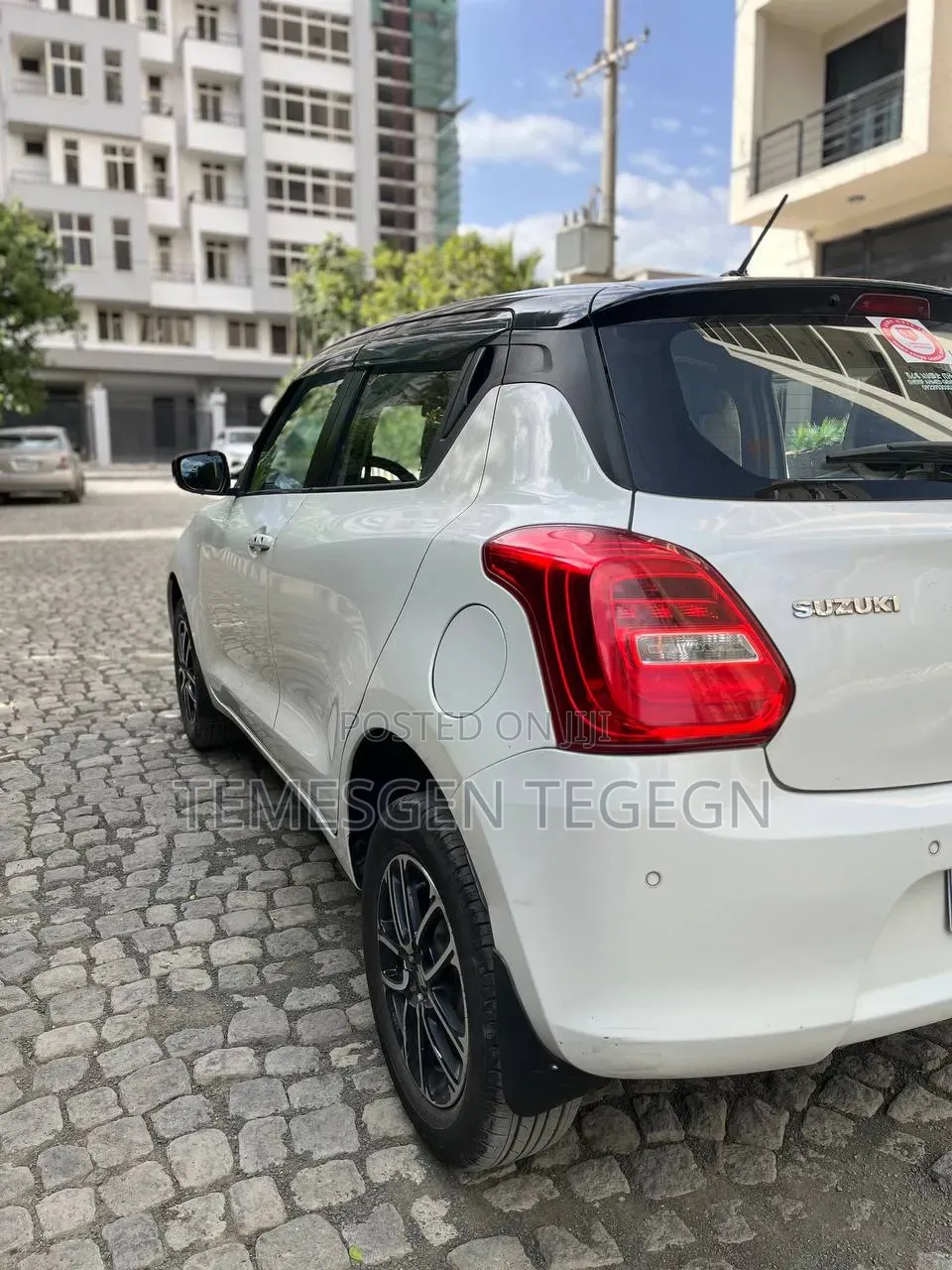 Suzuki Swift 2022 White