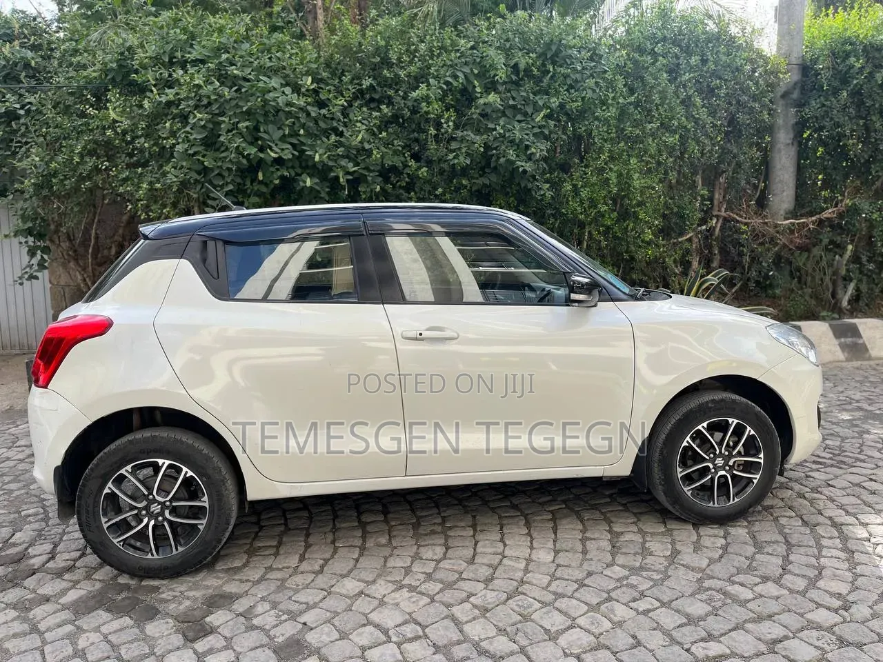 Suzuki Swift 2022 White