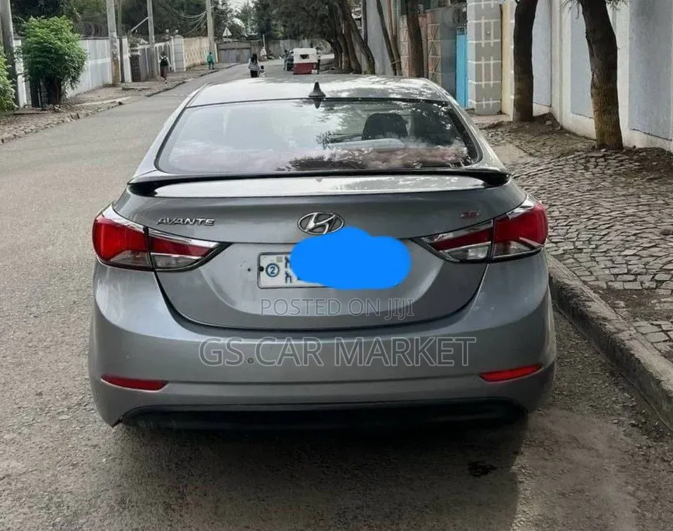 Hyundai Avante 2015 Silver