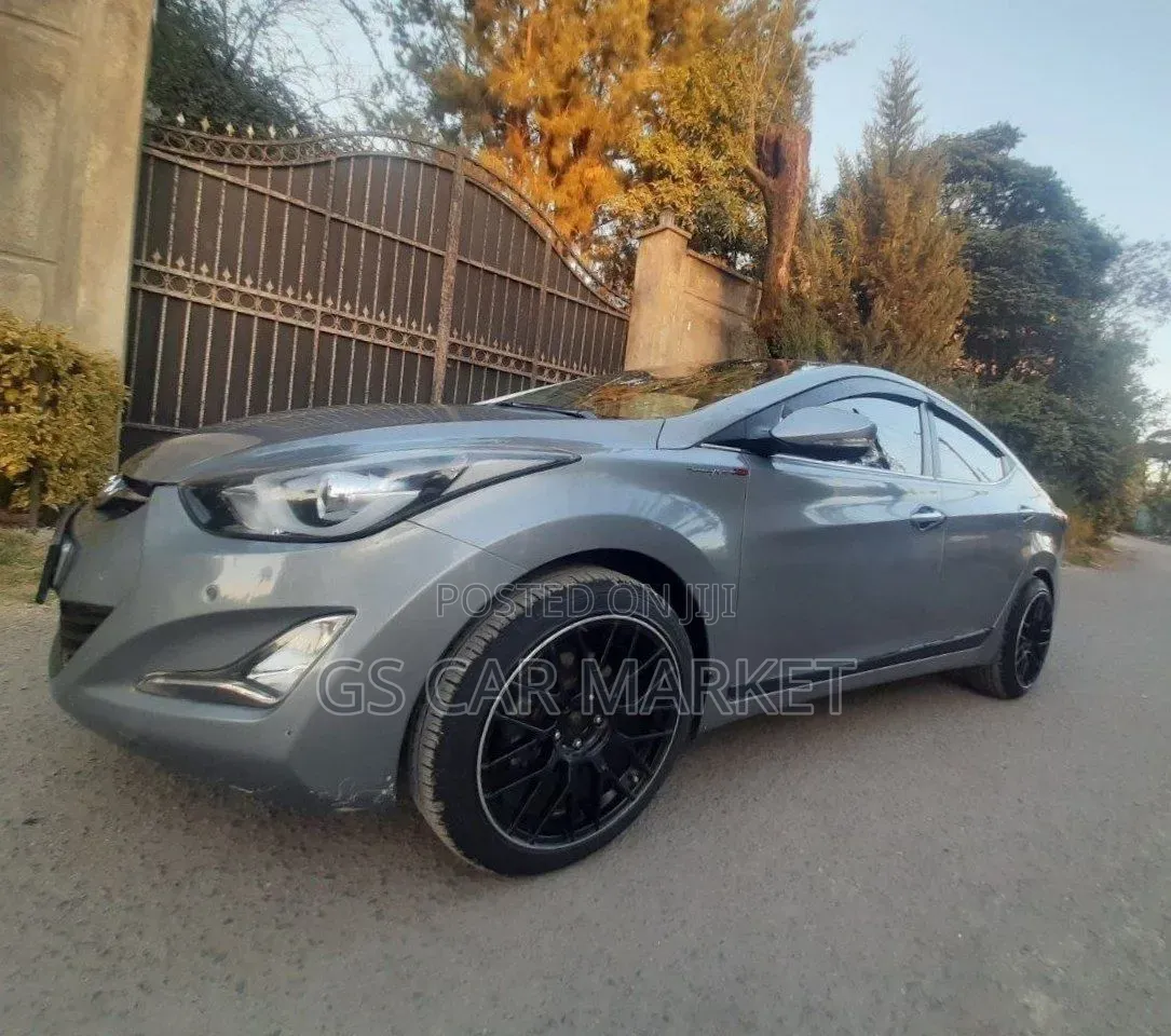 Hyundai Avante 2015 Silver