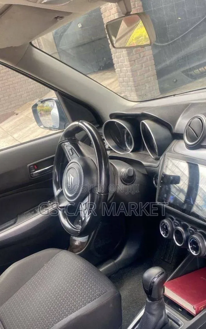 Suzuki Swift 2020 Gray