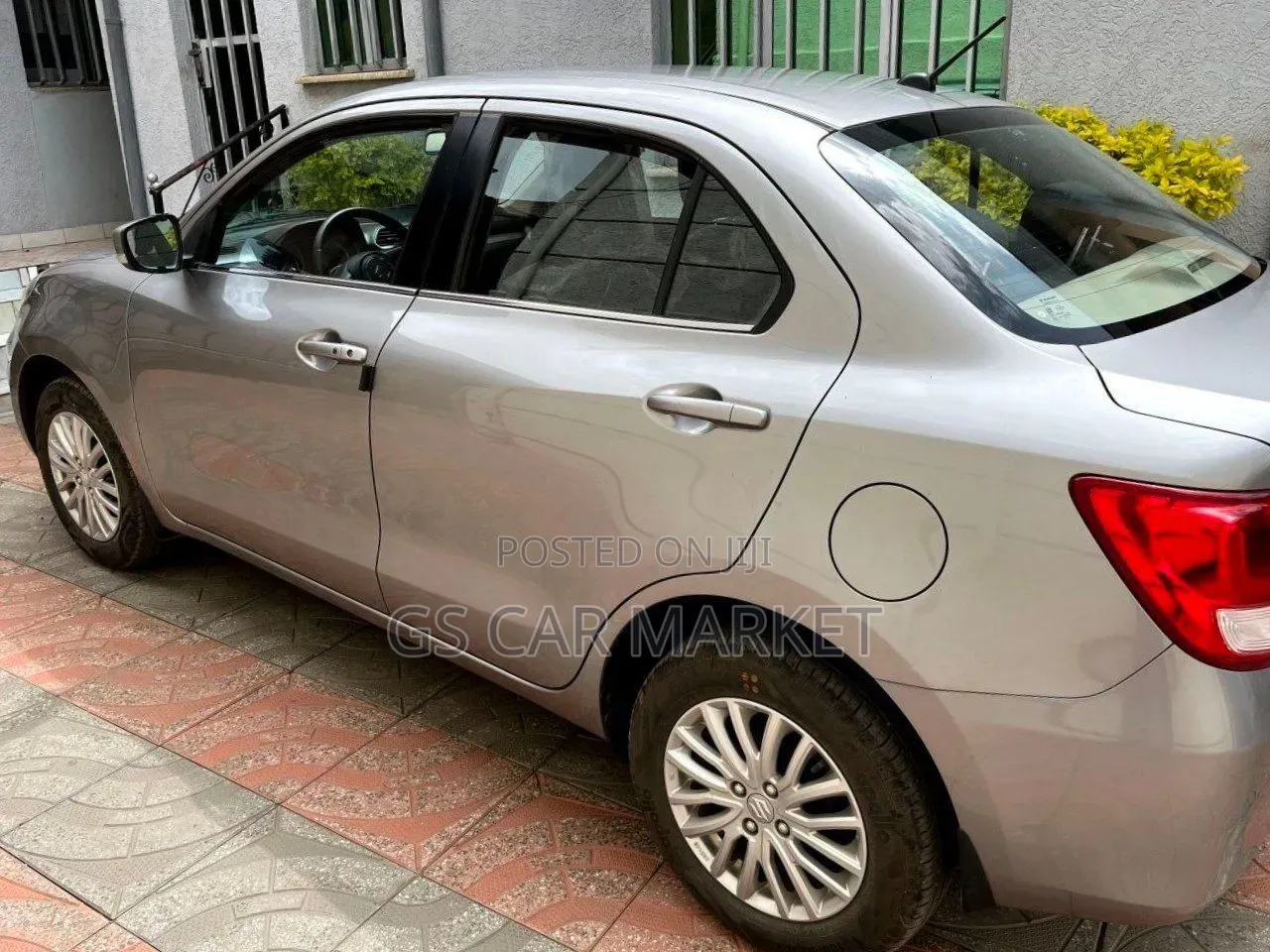 New Suzuki Dzire 2023 Gray