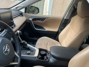 Toyota RAV4 2020 Gray