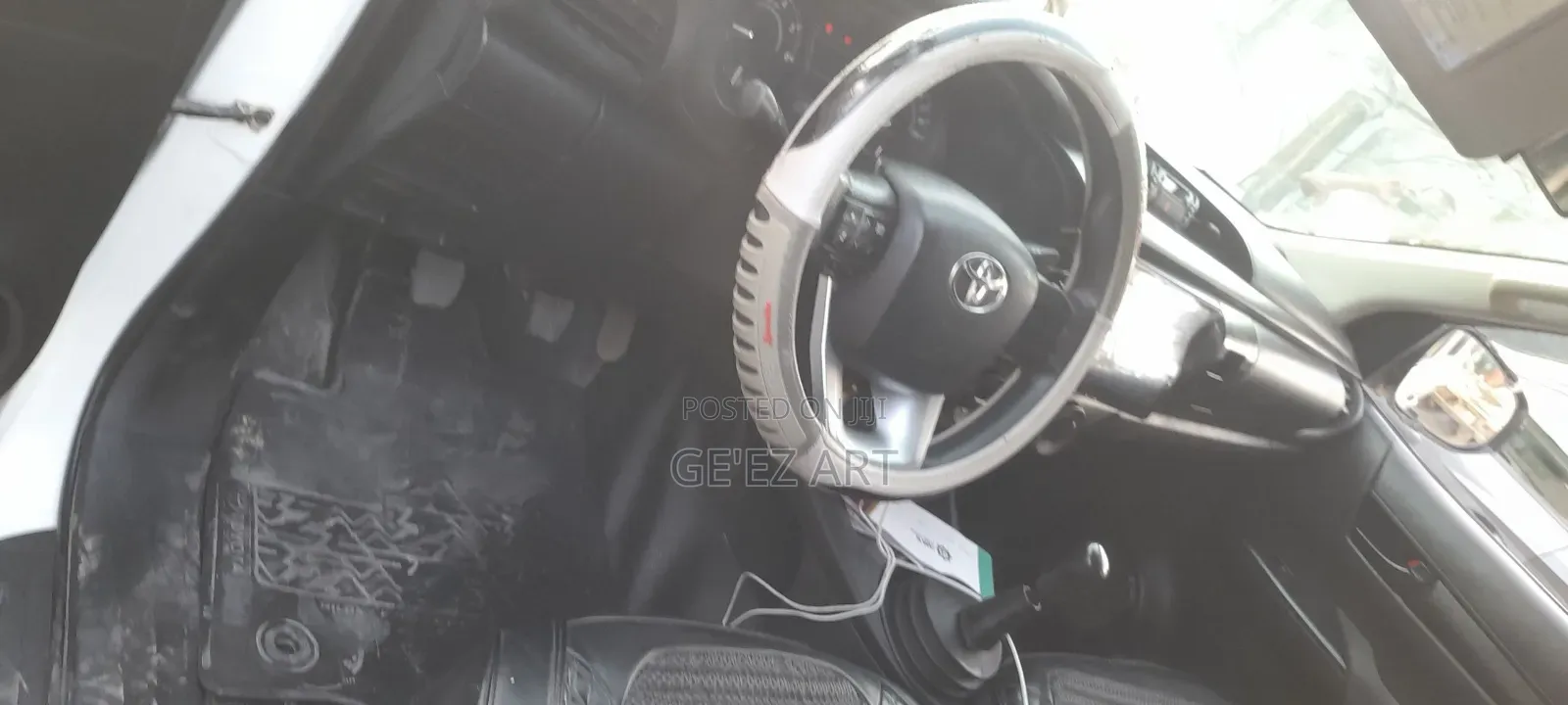 Toyota Hilux 2017 White