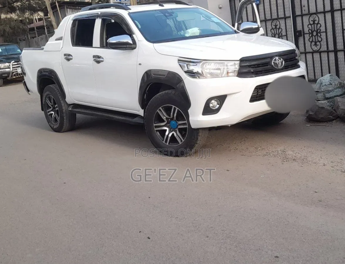 Toyota Hilux 2017 White