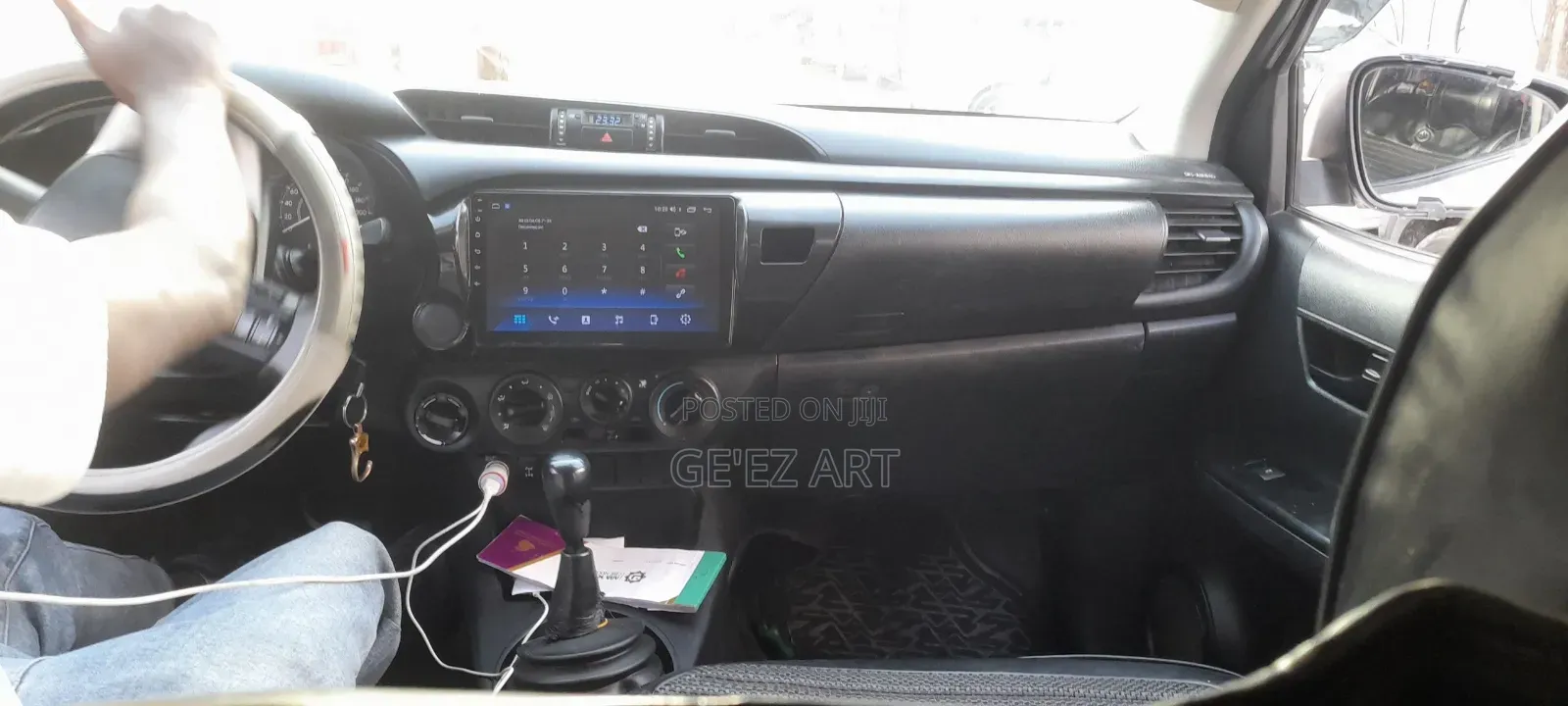 Toyota Hilux 2017 White