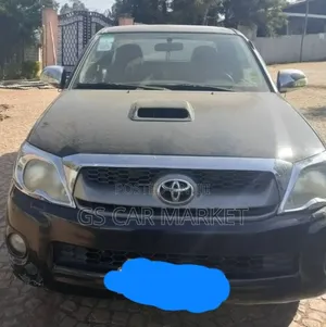 Toyota Hilux 2010 Black