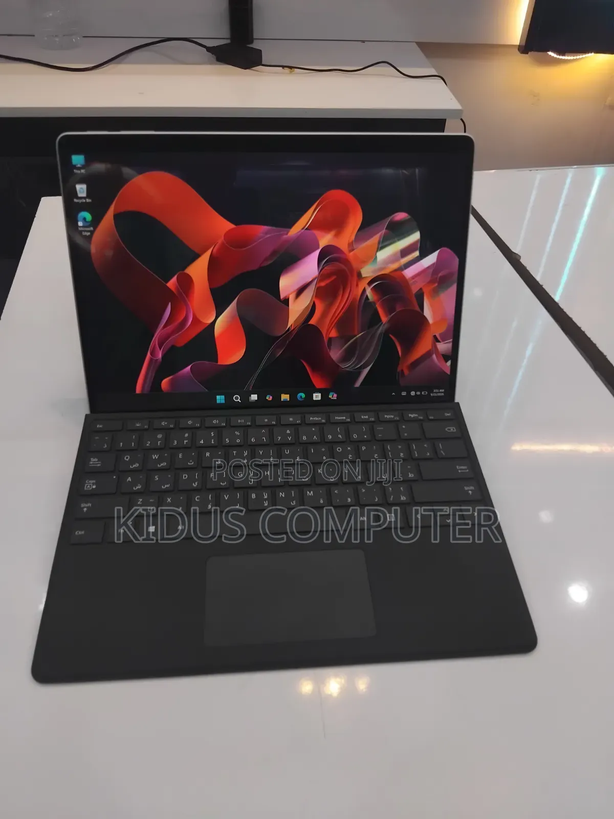 New Laptop Microsoft Surface 16GB Intel Core i7 SSD 512GB