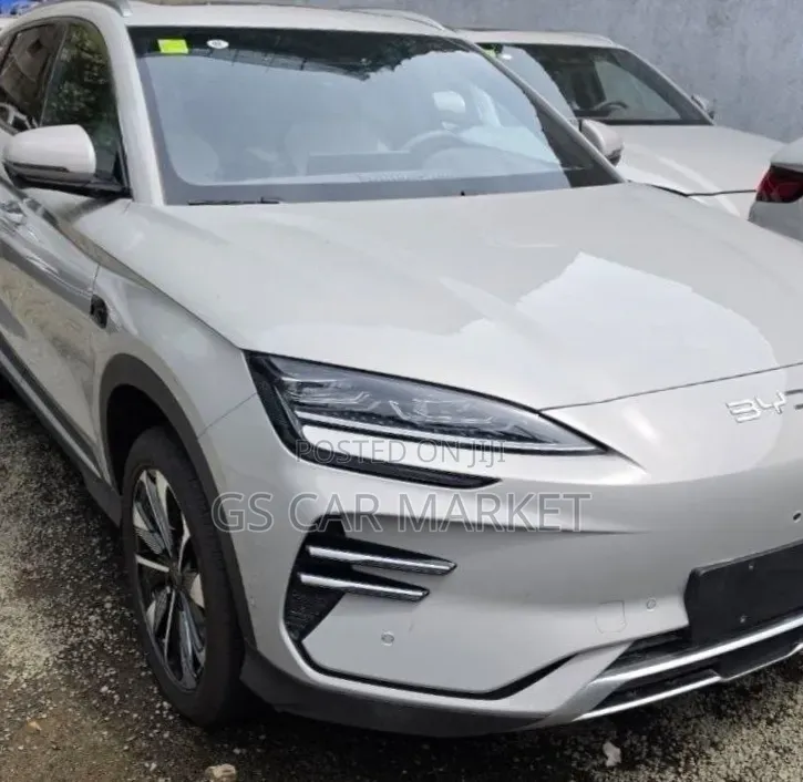 New BYD Song Plus 2025 Beige