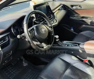 Toyota C-HR 2018 Brown