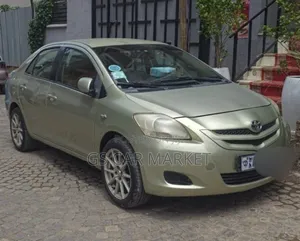 Toyota Yaris 2006 Gray