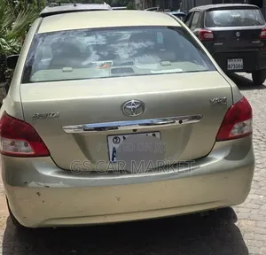 Toyota Yaris 2006 Gray