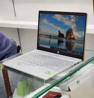 New Laptop HP Pavilion 14 8GB Intel Core i5 SSD 512GB