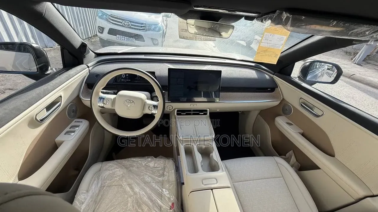 New Toyota bZ4X 2025 Gold