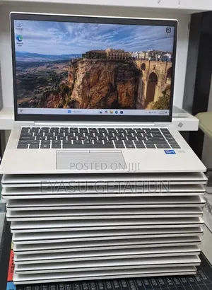New Laptop HP EliteBook 840 G8 16GB Intel Core i7 SSD 512GB
