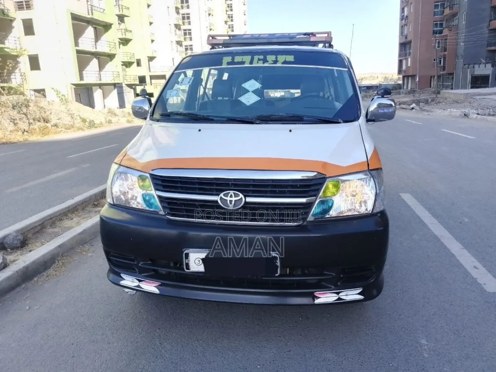 Toyota HiAce 2007 White