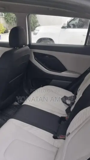 Hyundai Creta 2023 Silver
