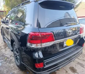 Toyota Land Cruiser 2021 Black