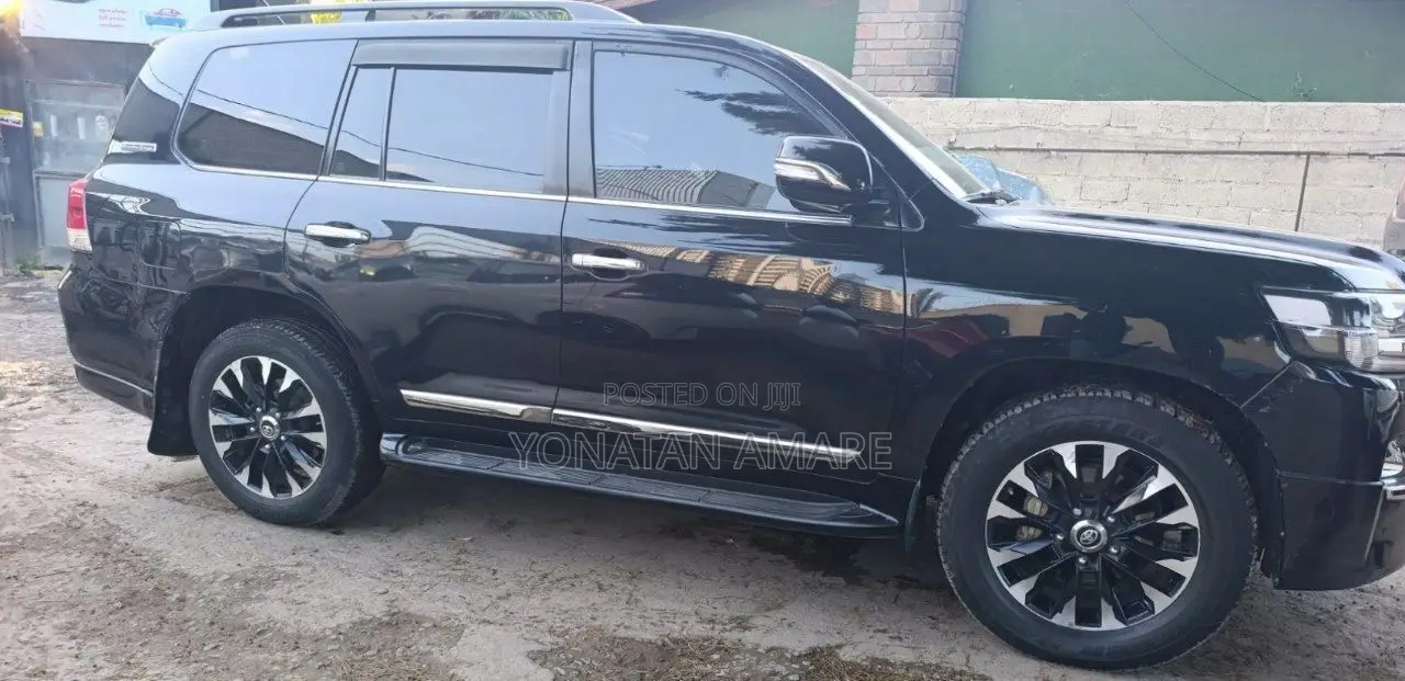 Toyota Land Cruiser 2021 Black