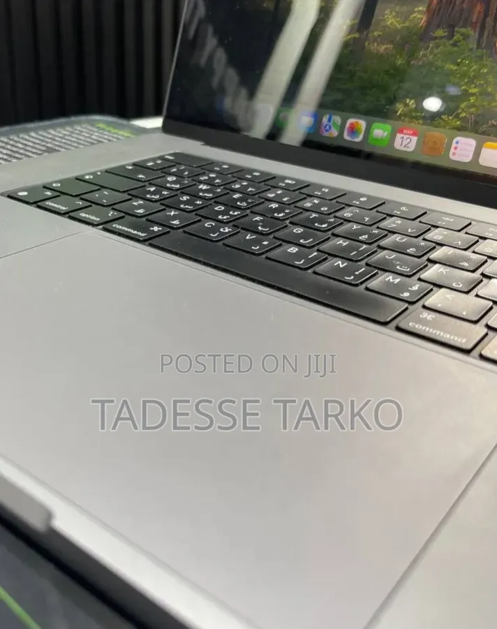New Laptop Apple MacBook Pro M1 16GB Apple M1 Pro SSD 512GB