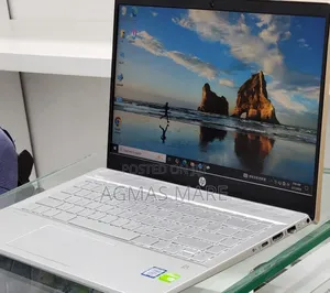 New Laptop HP Pavilion 14 8GB Intel Core i5 SSD 256GB